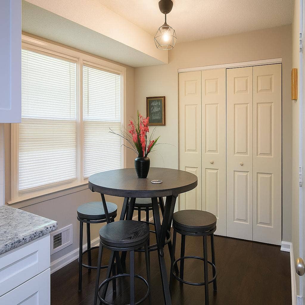 6 BR in Decatur
