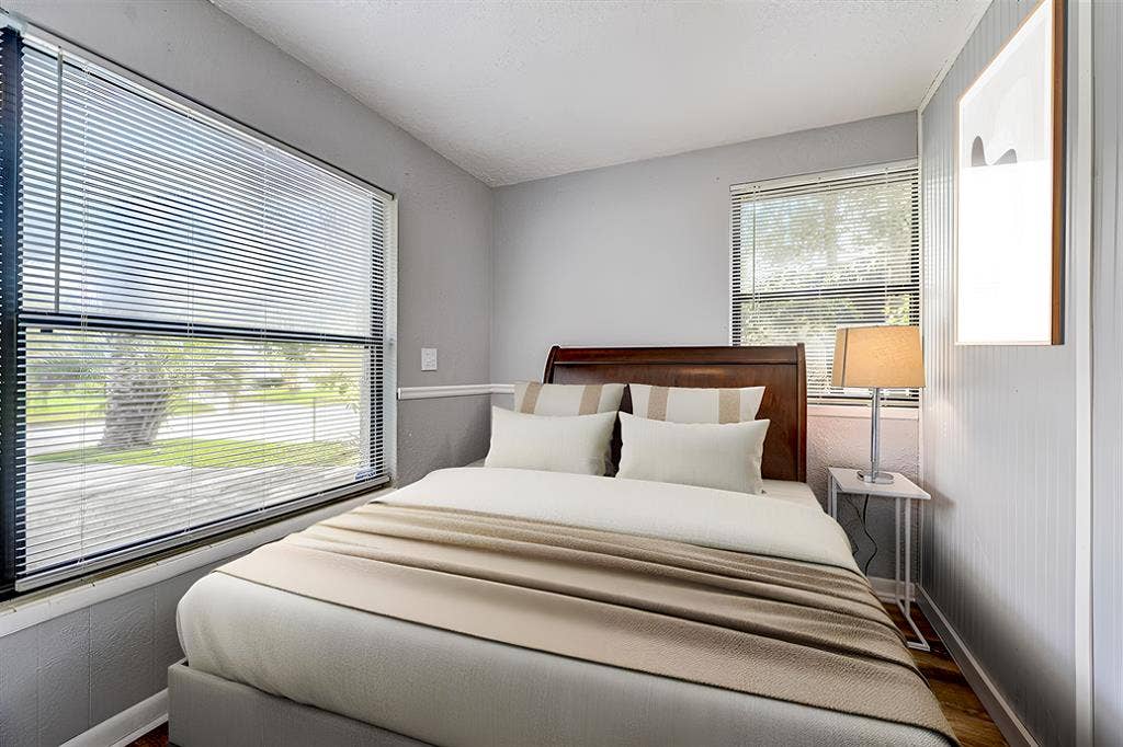 8 BR in Jacksonville