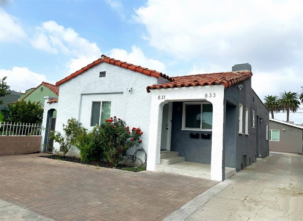 Furnished Coliving - Shared Bath