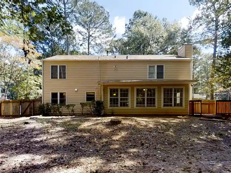 8 BR in Stone Mountain