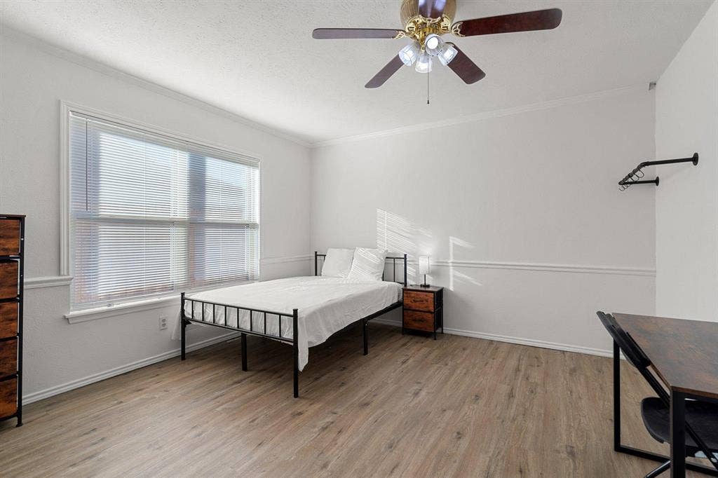 1 BR in Arlington