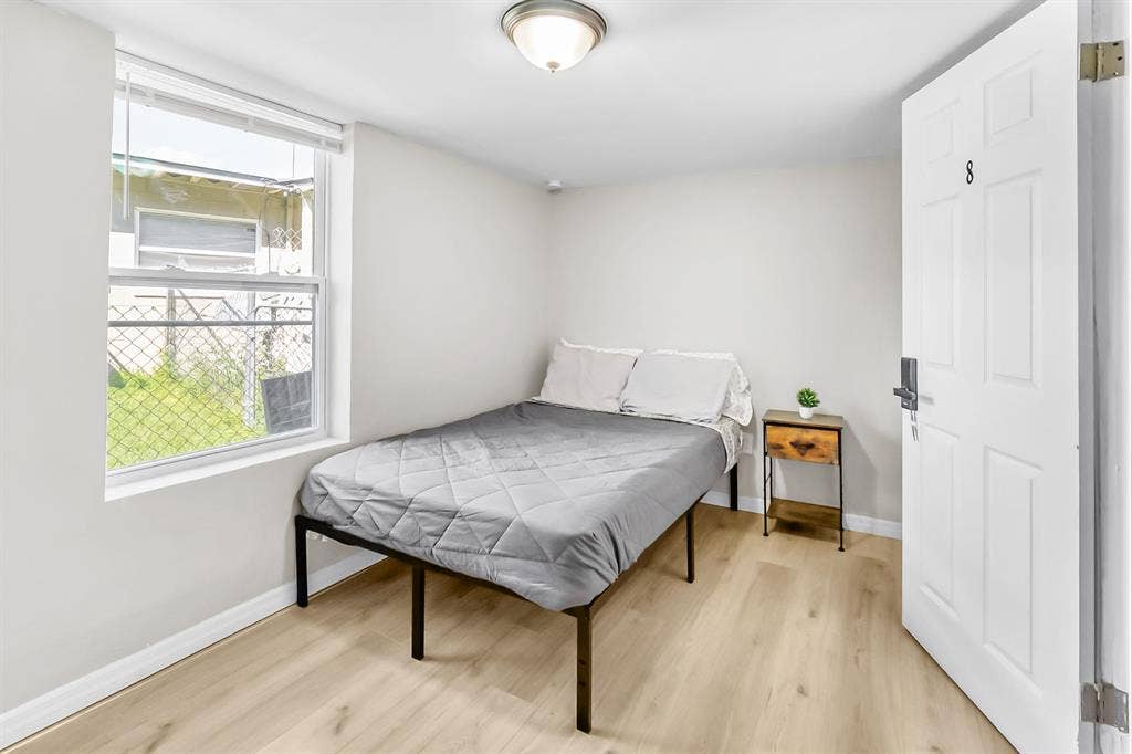 8 BR in Jacksonville