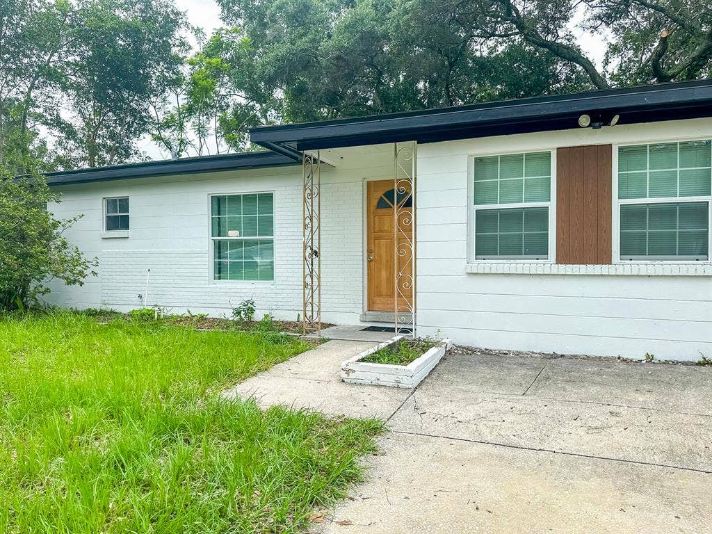 8 BR in Tampa