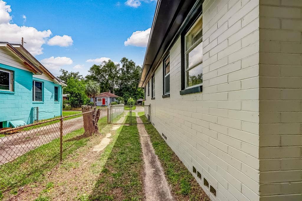 7 BR in Jacksonville