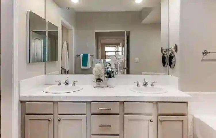 Furnished Room, Private Bath