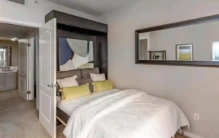 Furnished Room, Private Bath