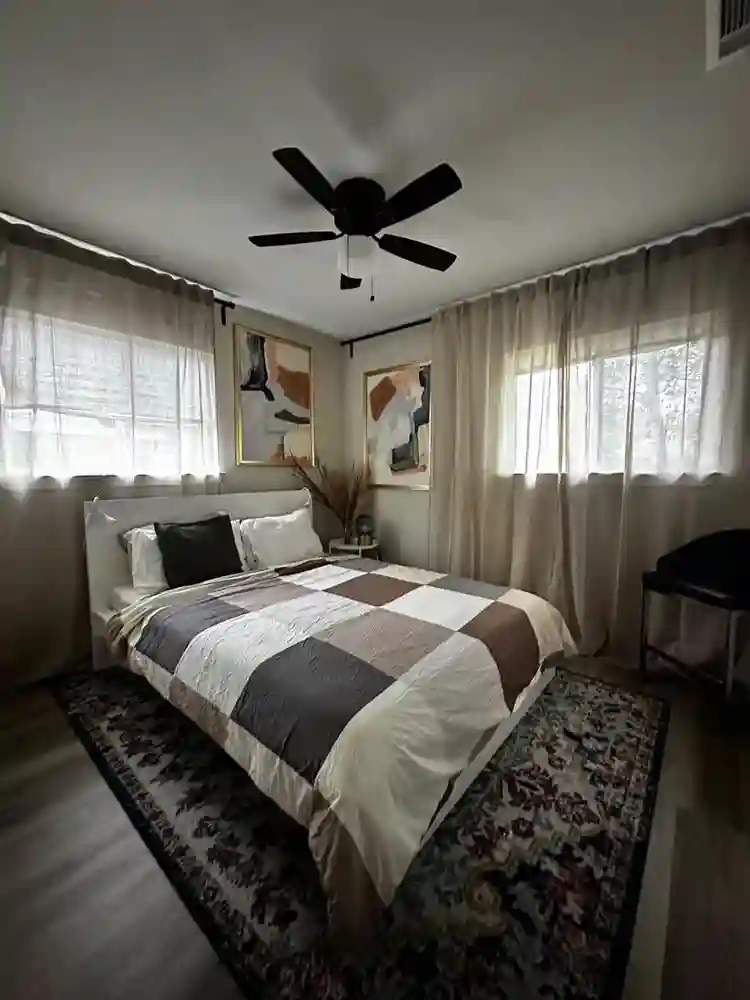 2 BR in Austin
