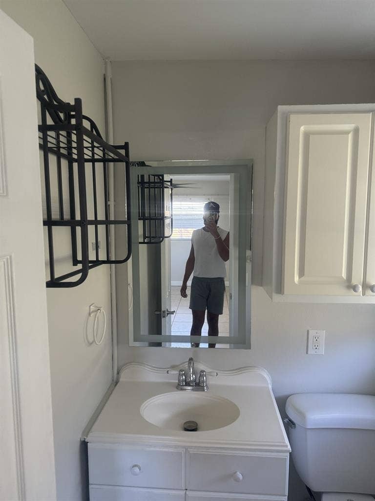 Room available December 1st!