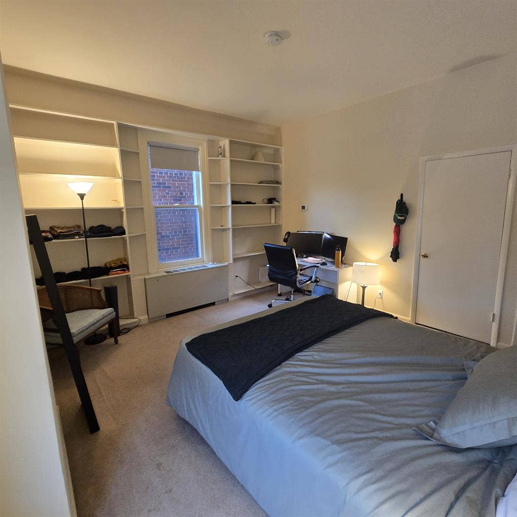 Large Furnished Bedroom DuPont Crcl