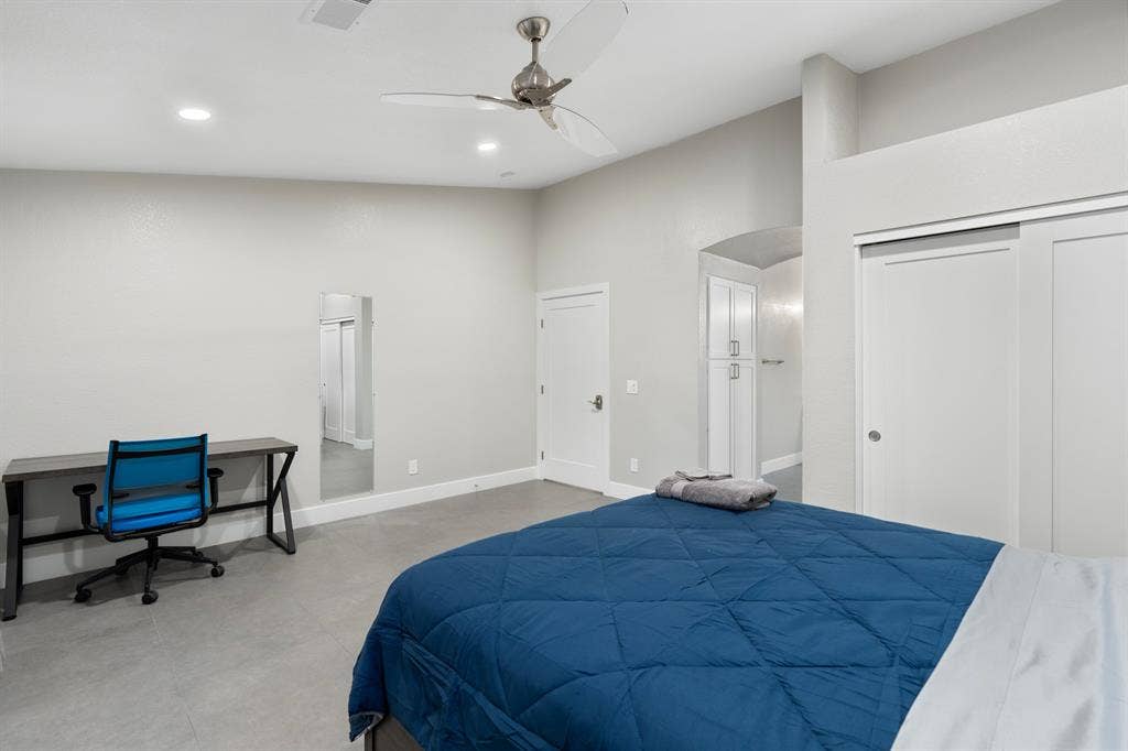 Furnished Room + Private Bathroom!