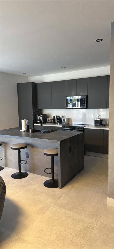 Room available for rent February