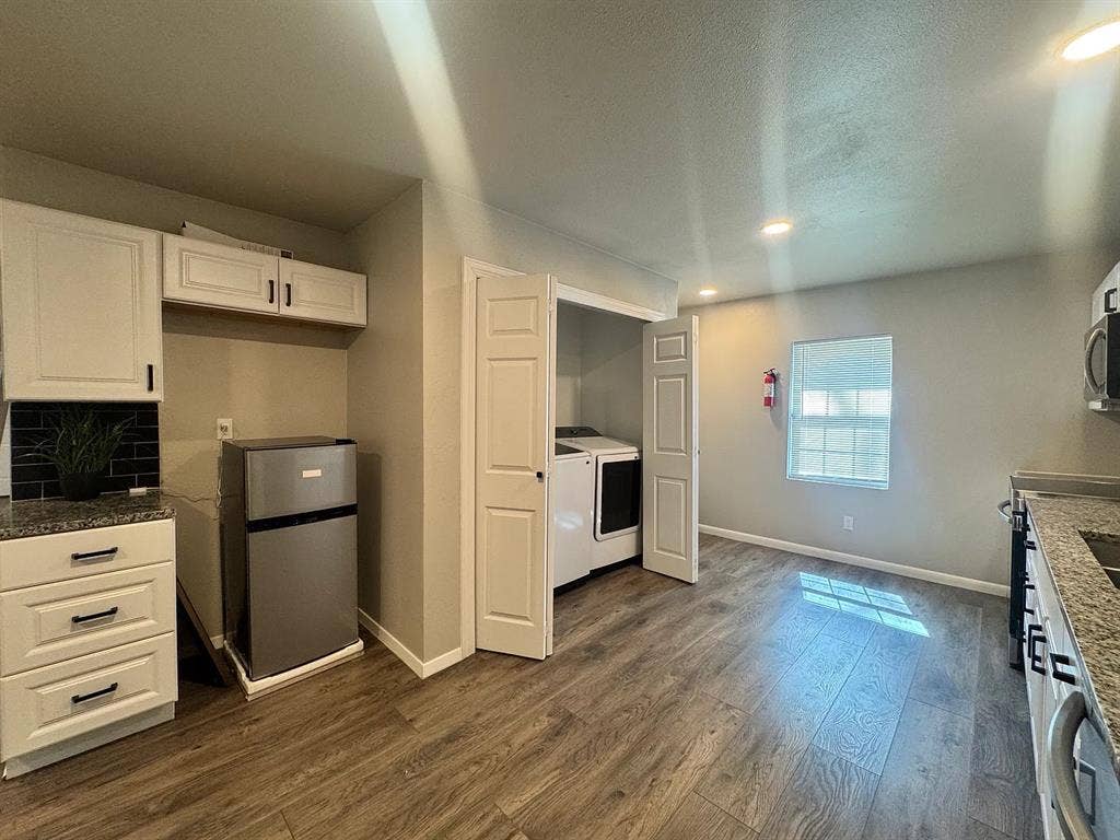 3 BR in Dallas