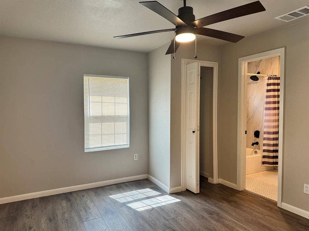 3 BR in Dallas