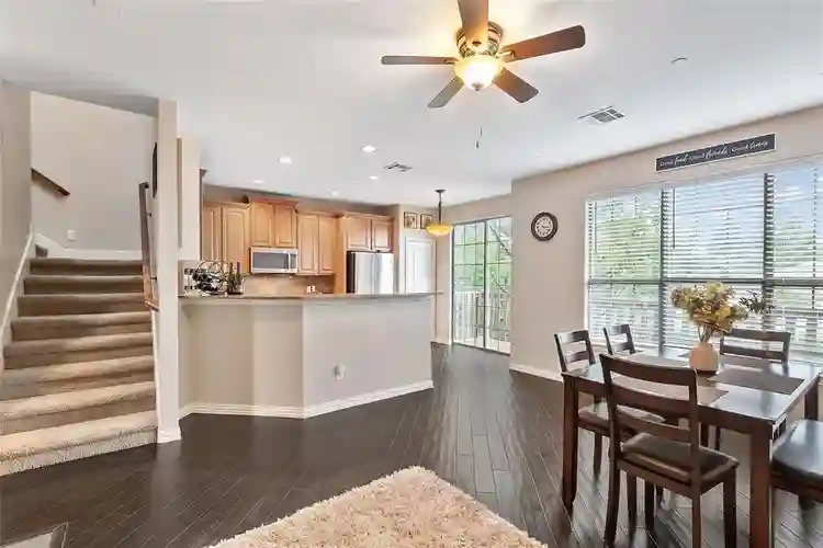 4 BR in Irving