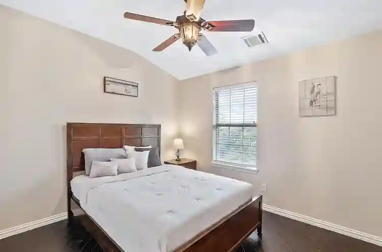 4 BR in Irving