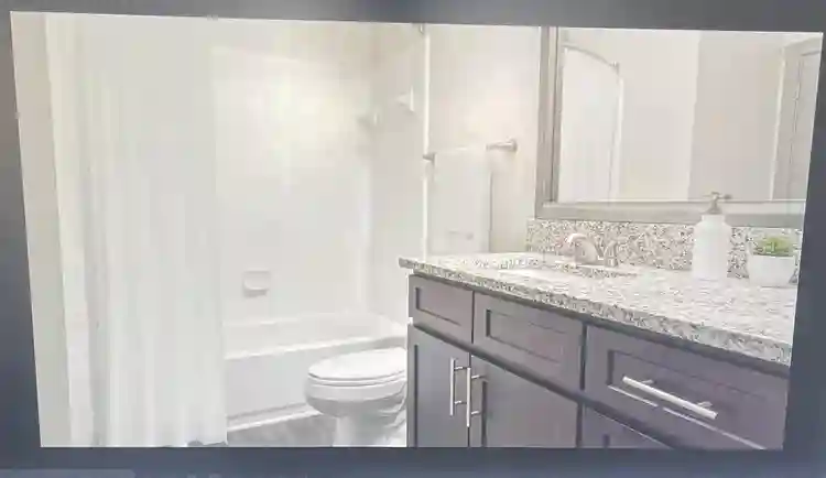 Bath Apt Lease Takeover