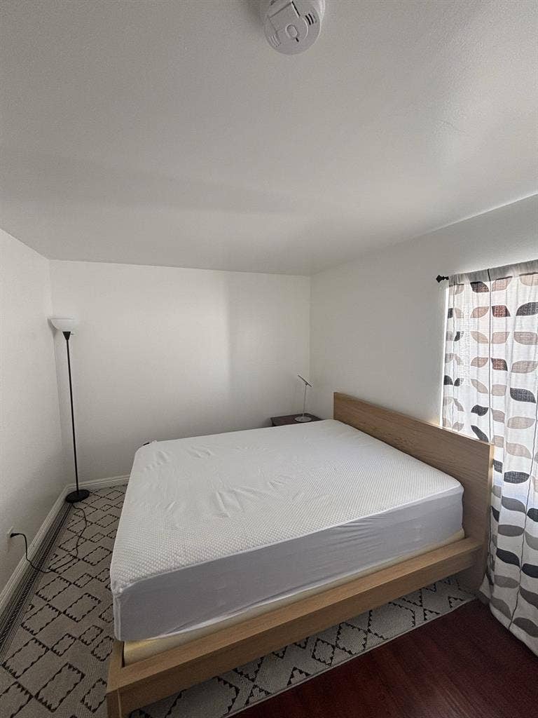 ’ room for rent in LemonGrove