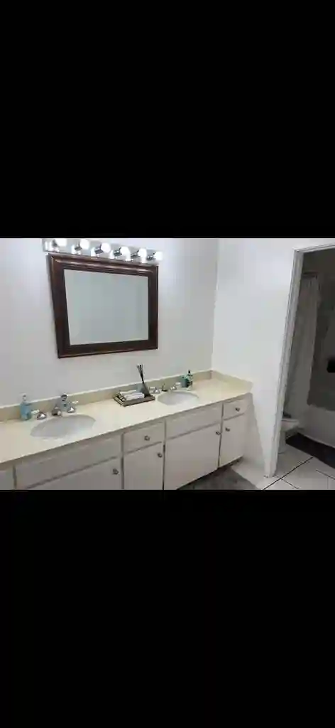 ’ room for rent in LemonGrove