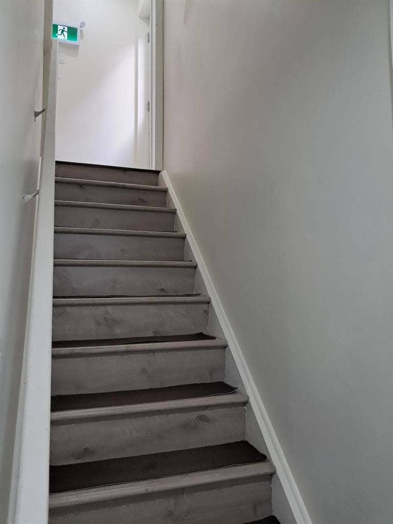 One room available for rent