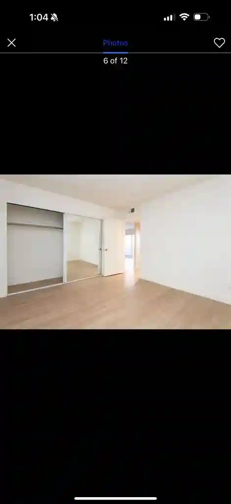 Looking for 2 female roommates