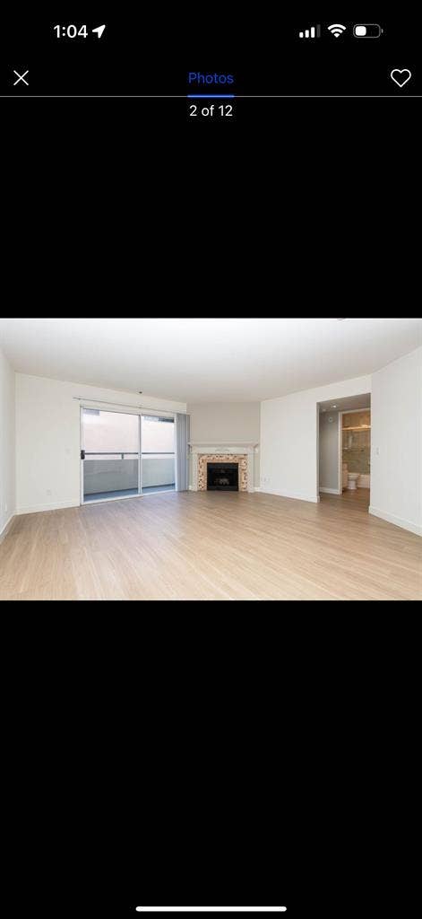 Looking for 2 female roommates