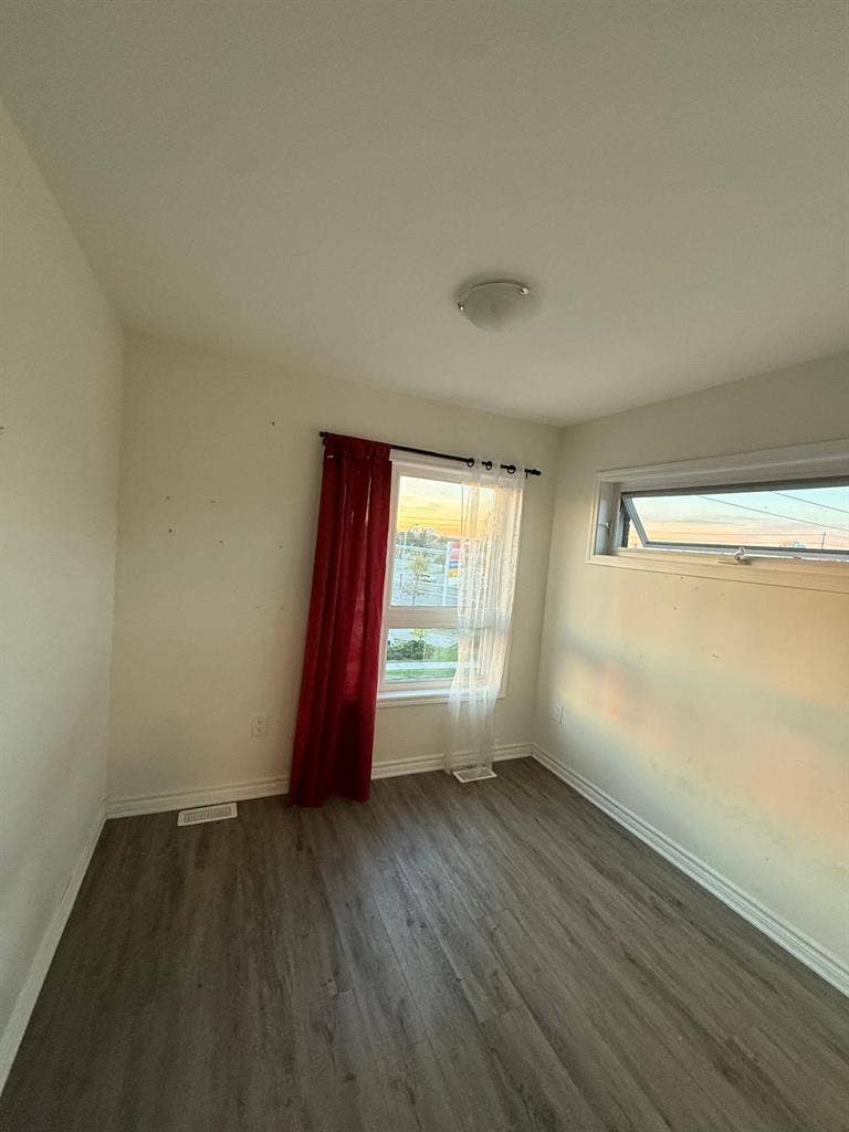 Private Room for Rent – Female Only