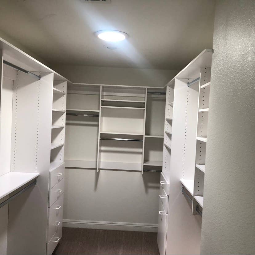 Grand Master bedroom gate community