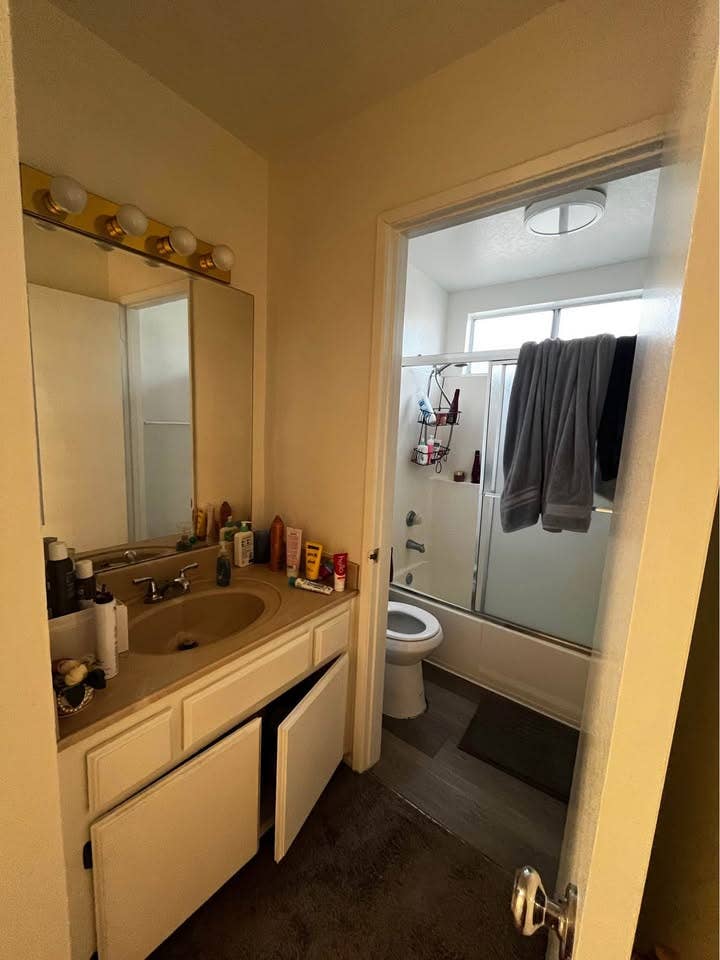 Private Room + Bathroom for Rent