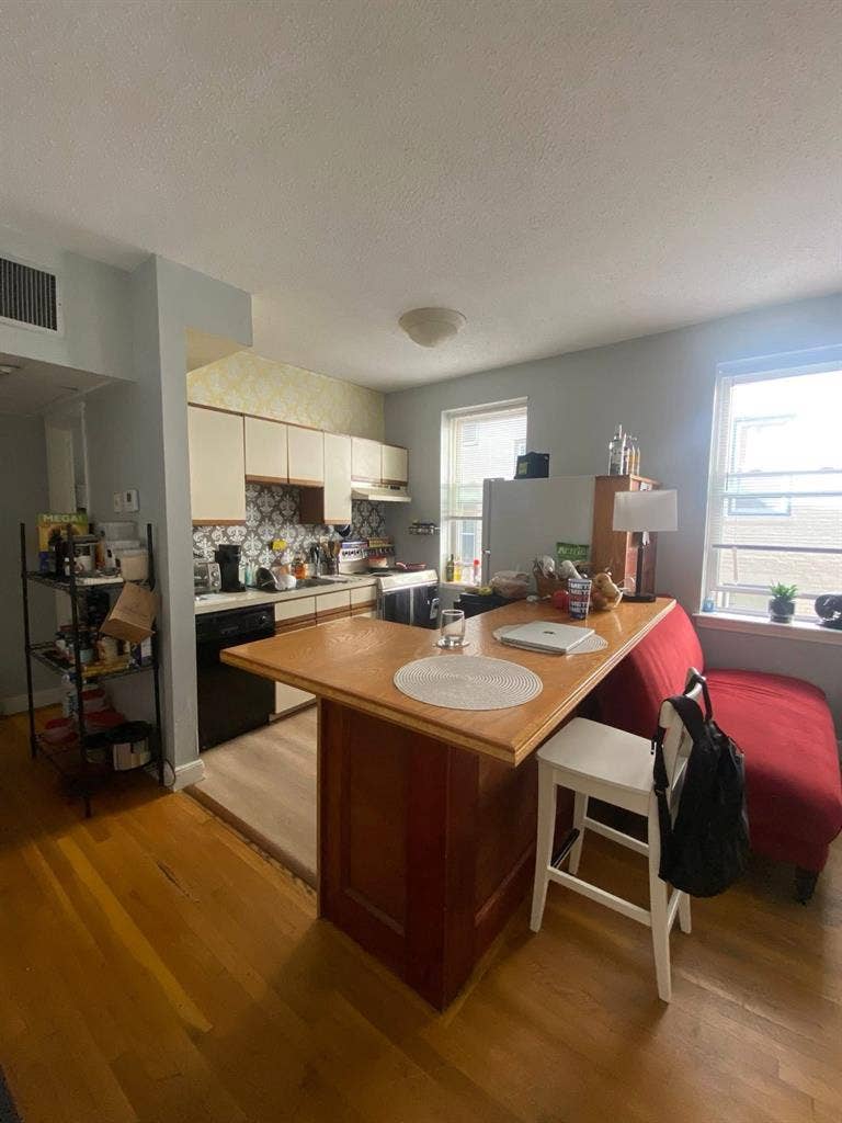 Studio available for sublease