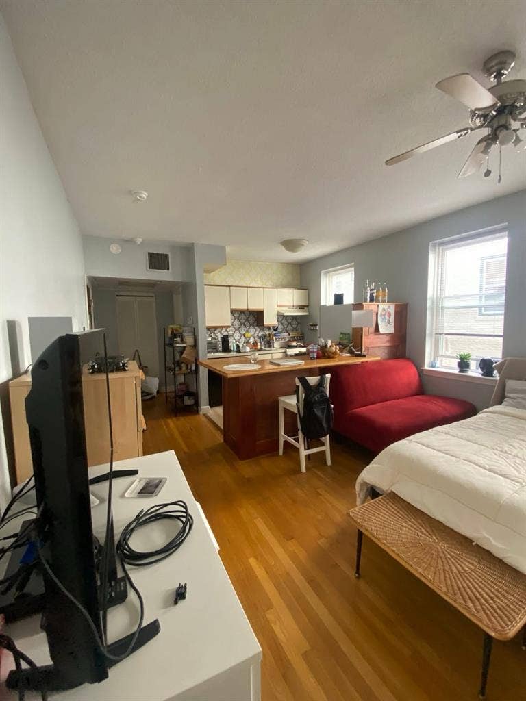 Studio available for sublease