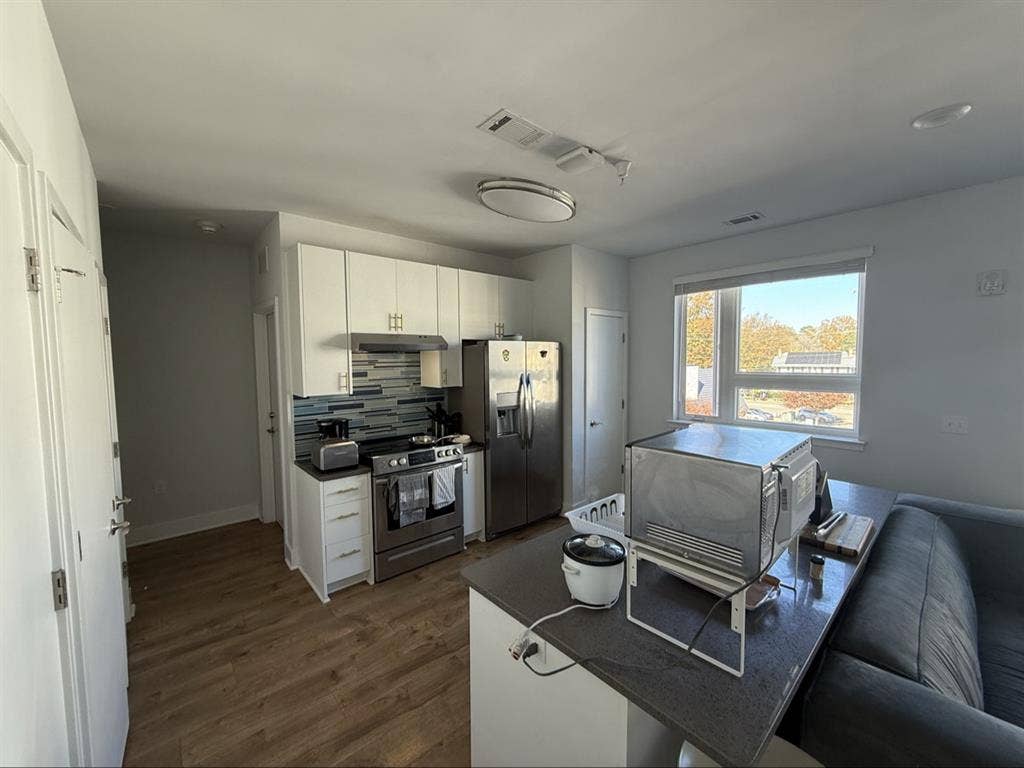 Lease Takeover Hillsborough St