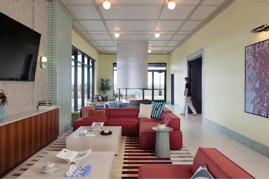 Winter Semester Sublease