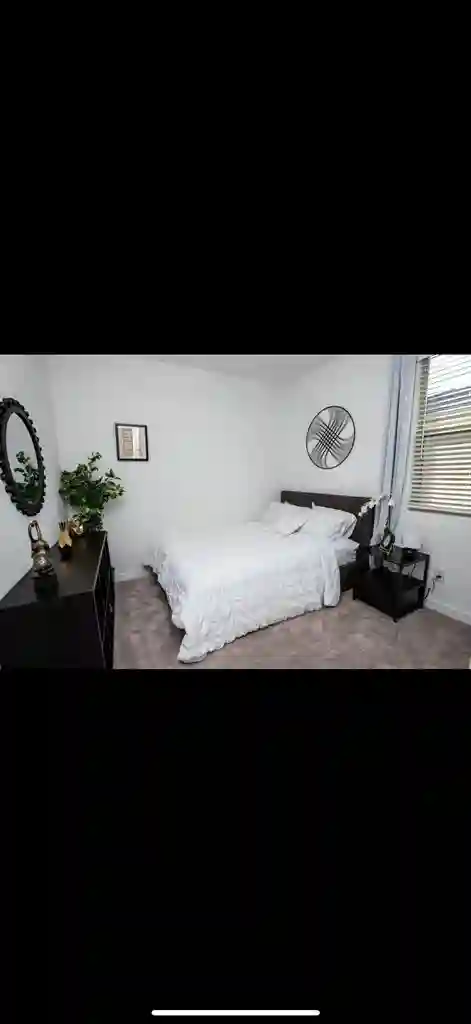 Private, fully Furnished Room