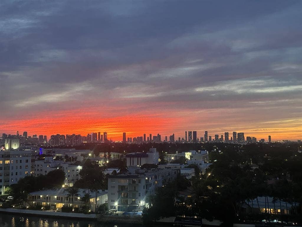 Large Privete Room w
Amazing View