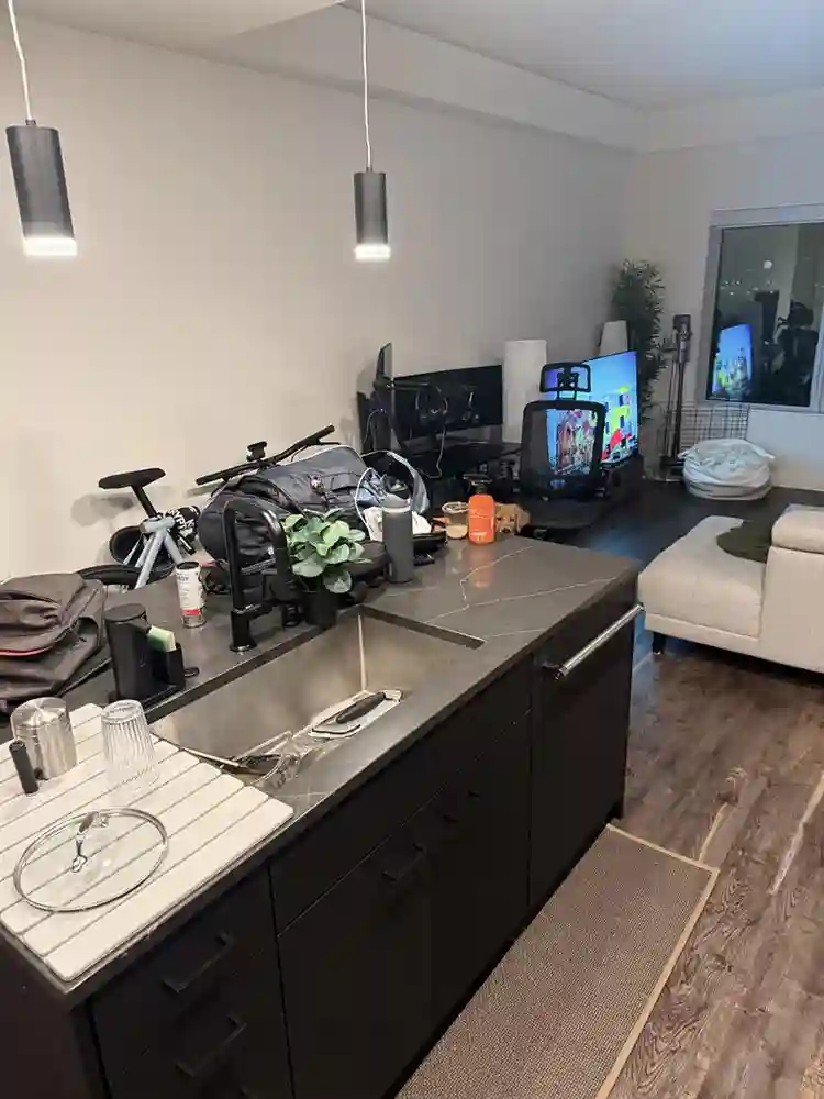 rd Floor Luxury 1BR | Furnished