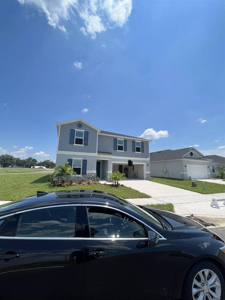 ROOMS FOR RENT AVAILABLE NOW