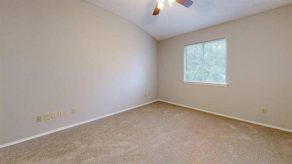 1 BR in Cedar Park