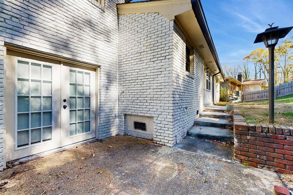 7 BR in Stone Mountain
