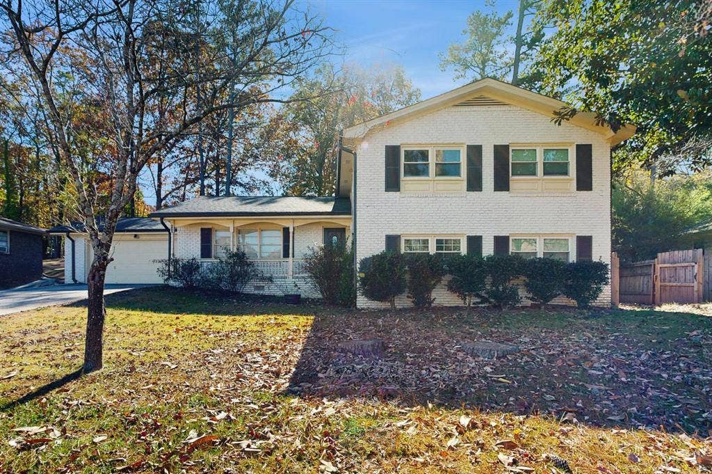 7 BR in Stone Mountain