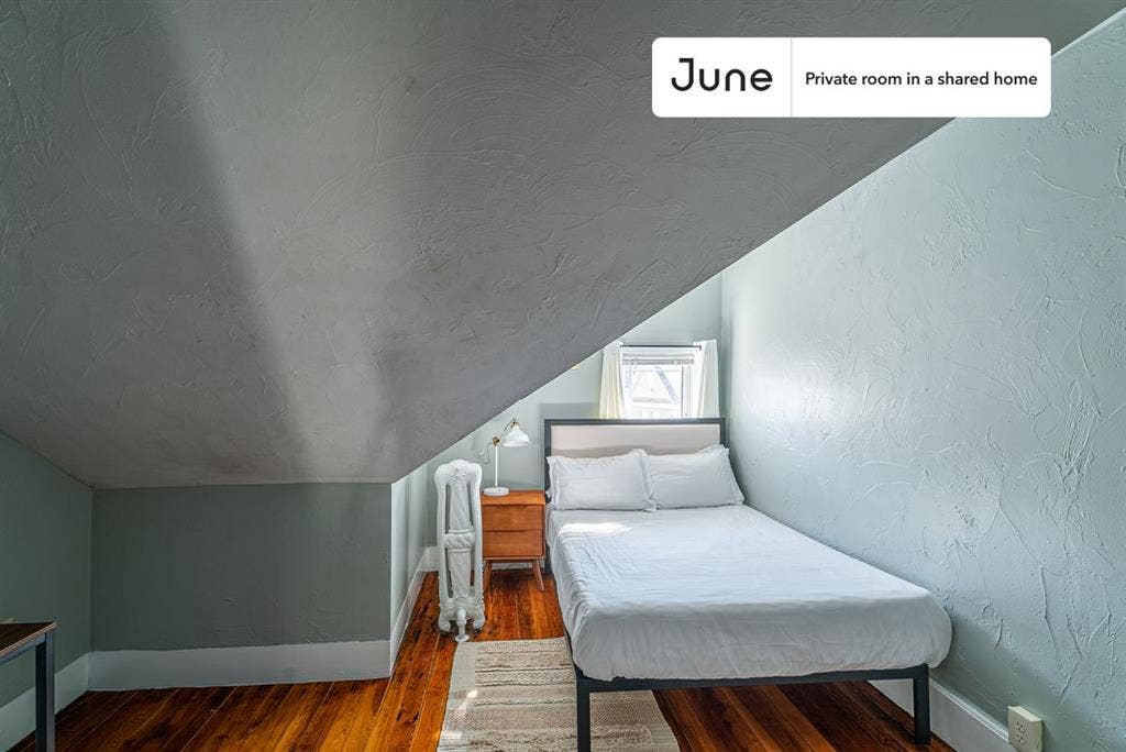 6 BR in Boston