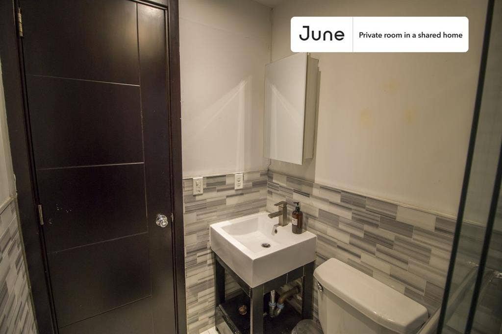 5 BR in New York City