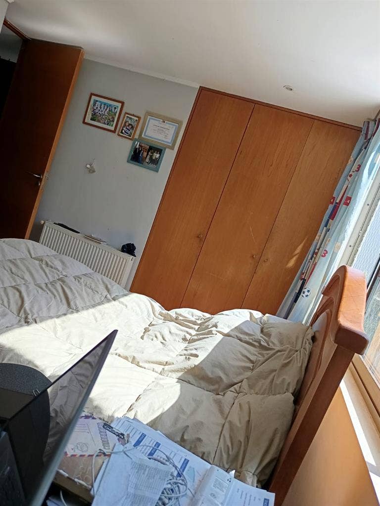 ROOM FOR RENT – LA REINA