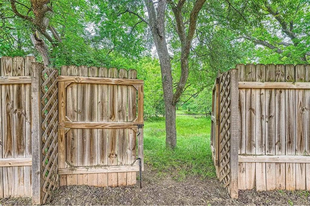 Roommates Wanted: East Austin Home