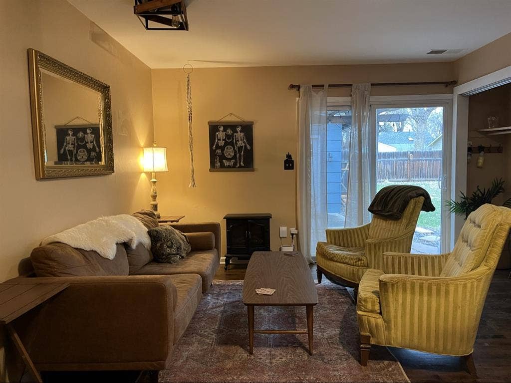 Room in  bath house !!