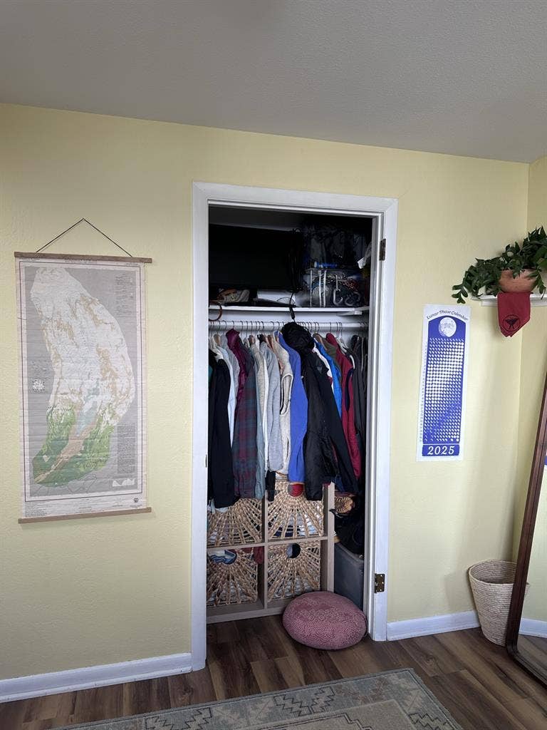 Room in  bath house !!