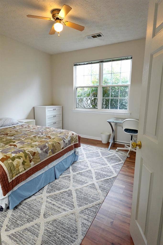 Master bed with Utilities included!