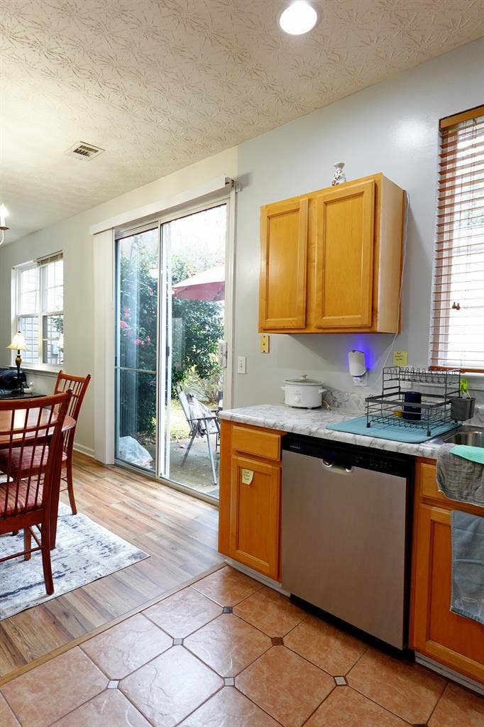 Master bed with Utilities included!