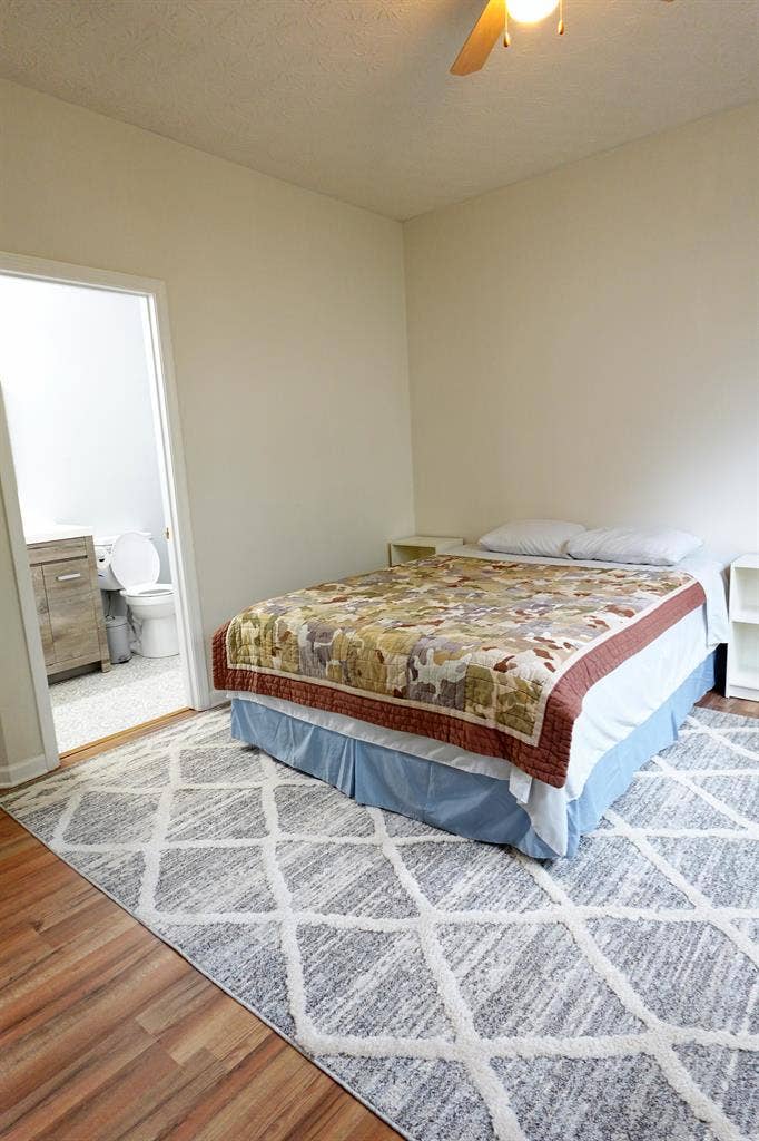 Master bed with Utilities included!