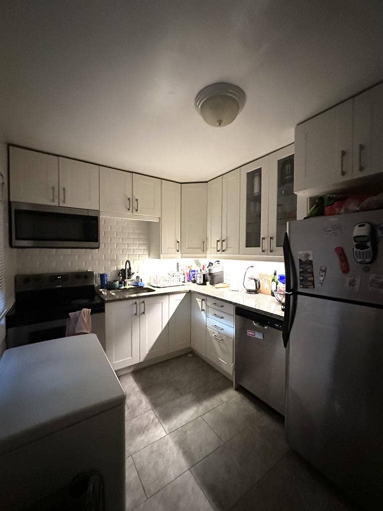 Room for Rent – The Junction