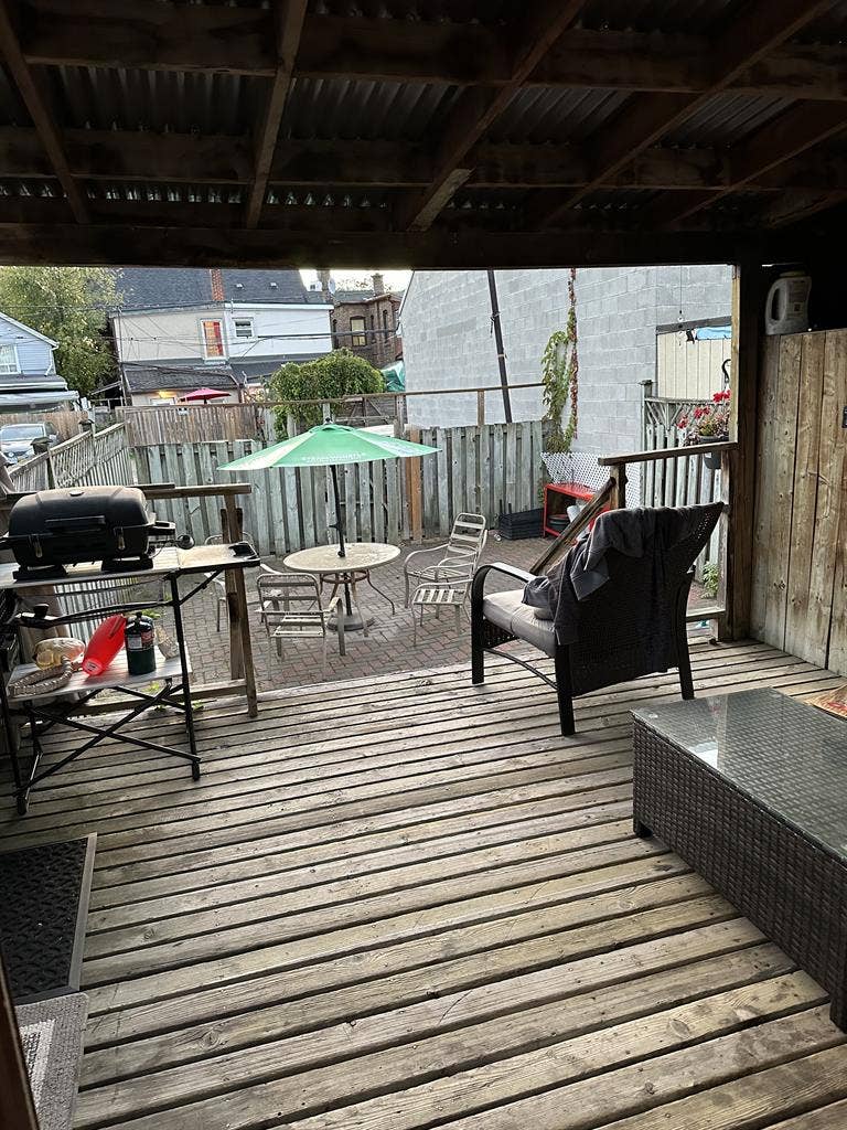 Room for Rent – The Junction